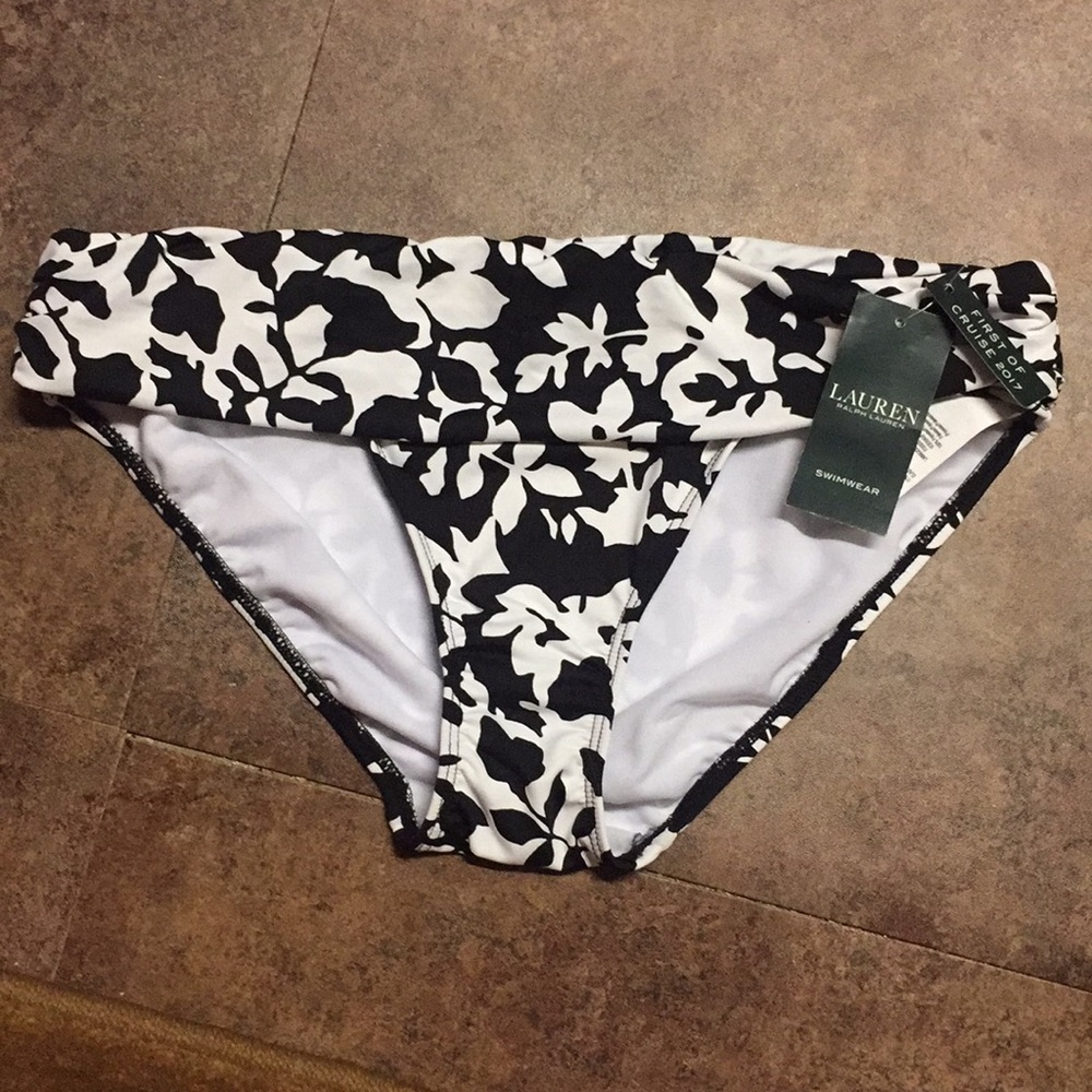 NWT Ralph Lauren swimwear - size 6 bikini bottoms